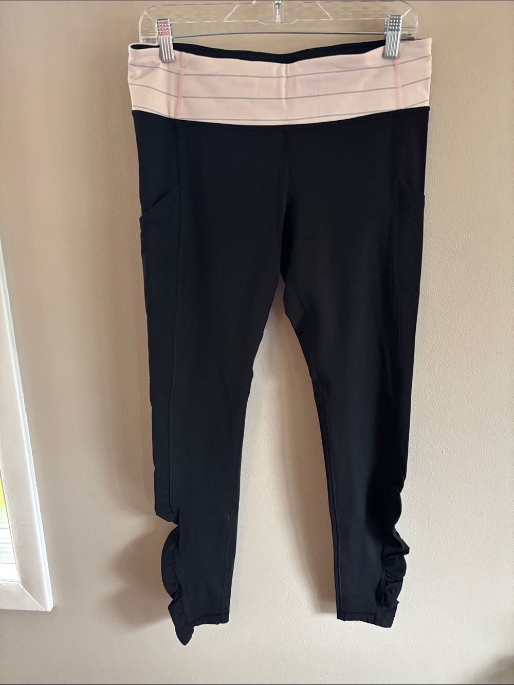10? Lululemon ruched ankle leggings